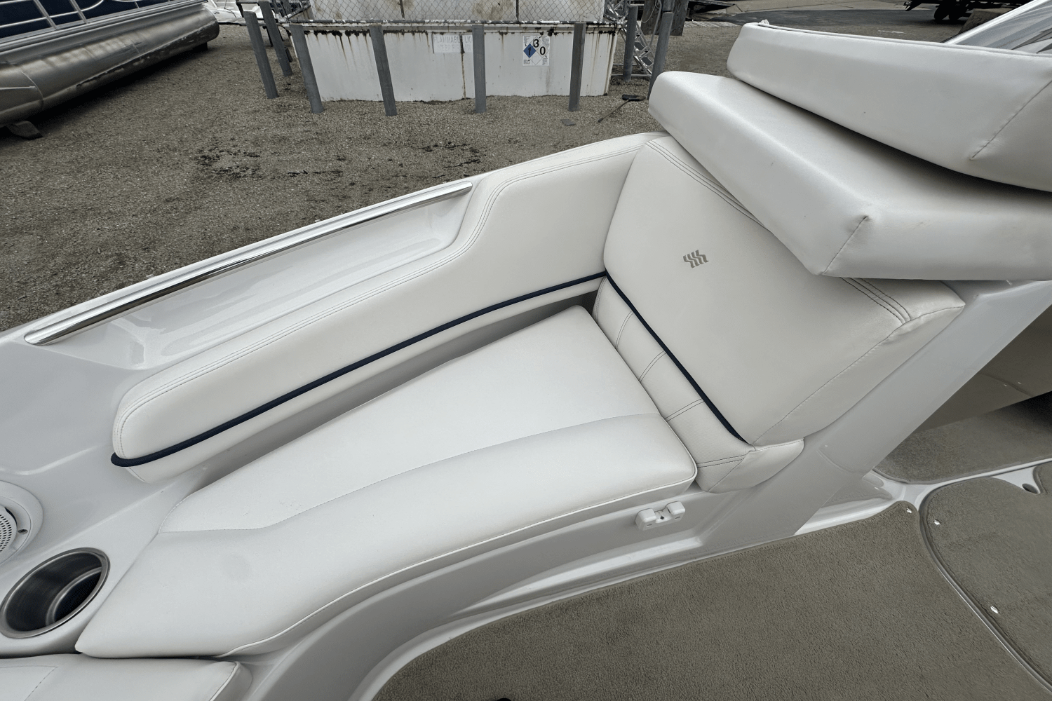 Slide: The Image of Four Winns 200SS 2010 - 8