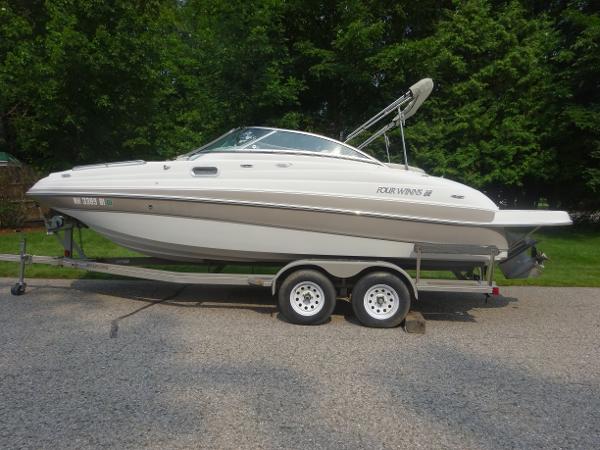 Slide: The Image of Four Winns 214 Funship 2003 - 0