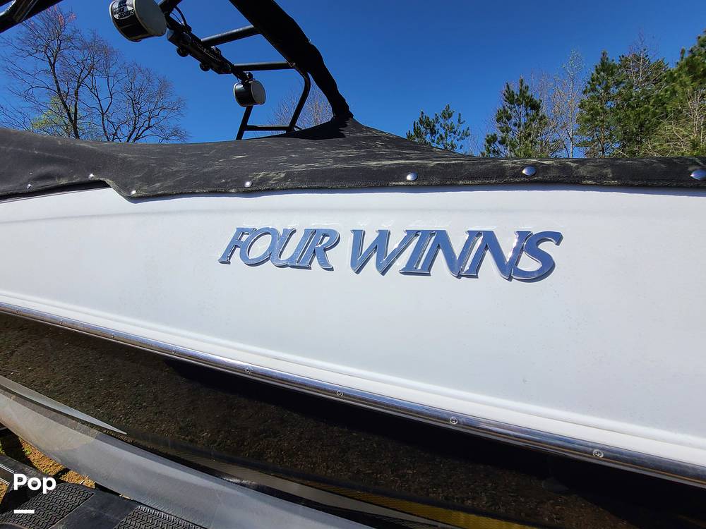 Slide: The Image of Four Winns 220 Horizon 2002 - 10321387