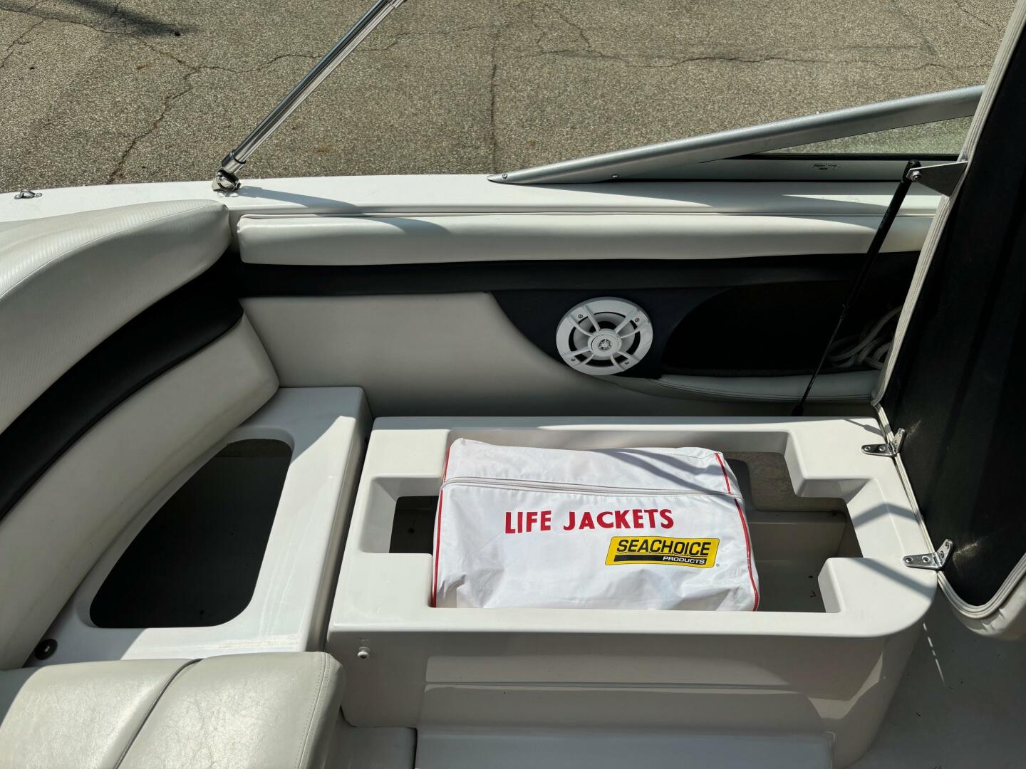 Slide: The Image of Four Winns 240 Horizon 2003 - 5315912