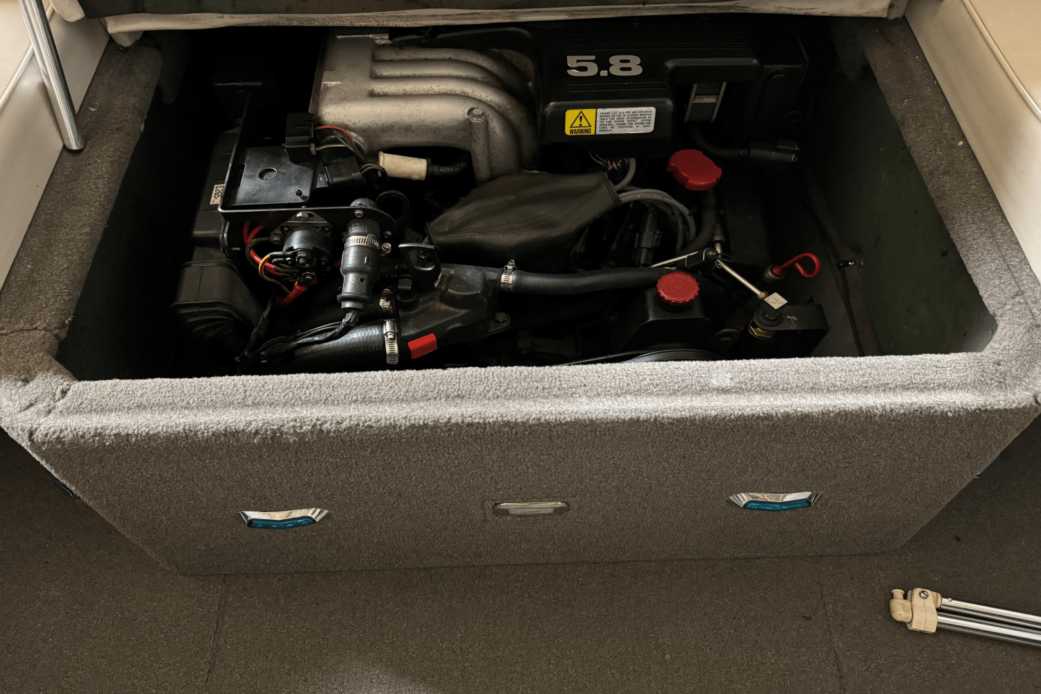 Slide: The Image of Four Winns 245 SUNDOWNER 1995 - 11