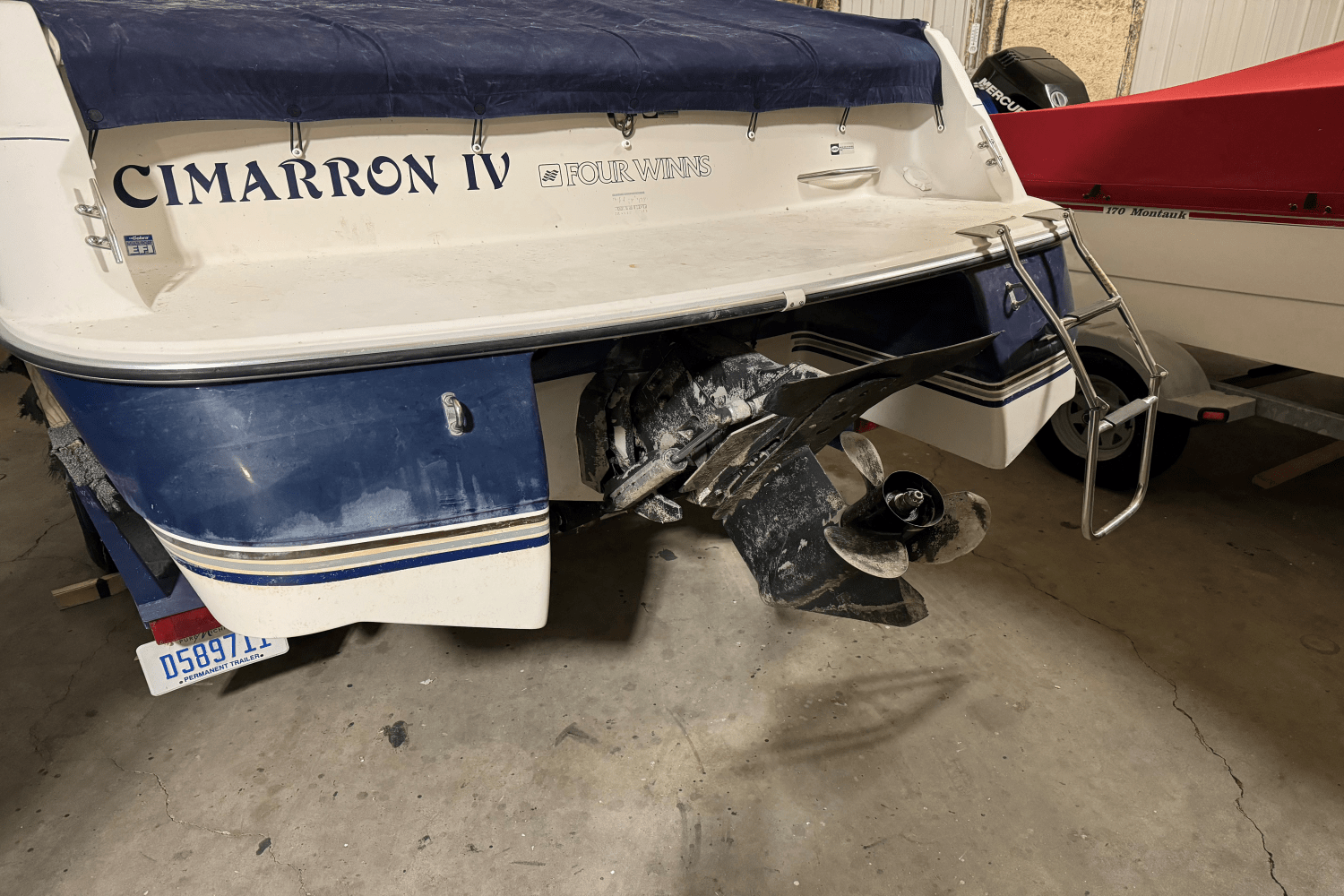 Slide: The Image of Four Winns 245 SUNDOWNER 1995 - 12