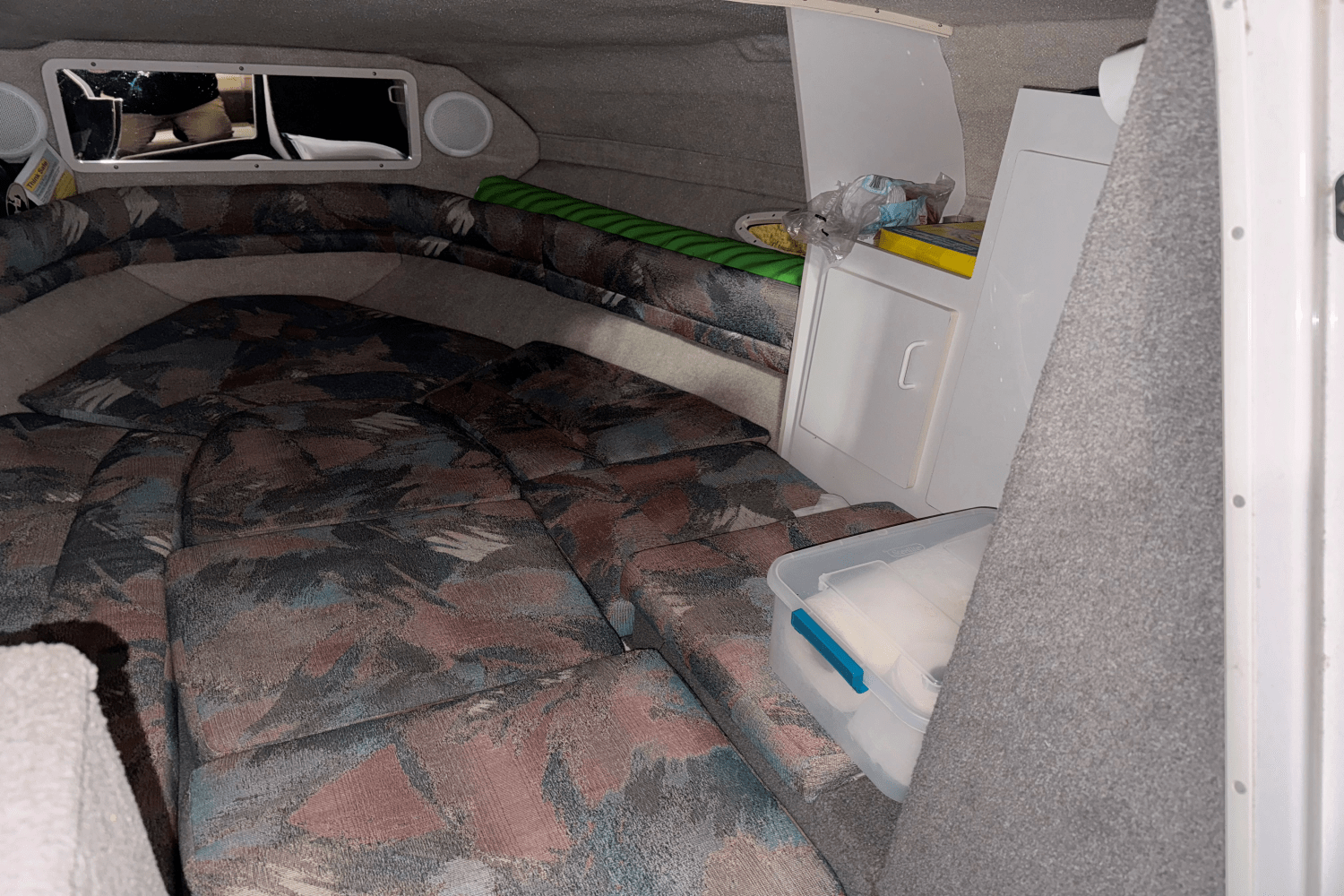 Slide: The Image of Four Winns 245 SUNDOWNER 1995 - 9