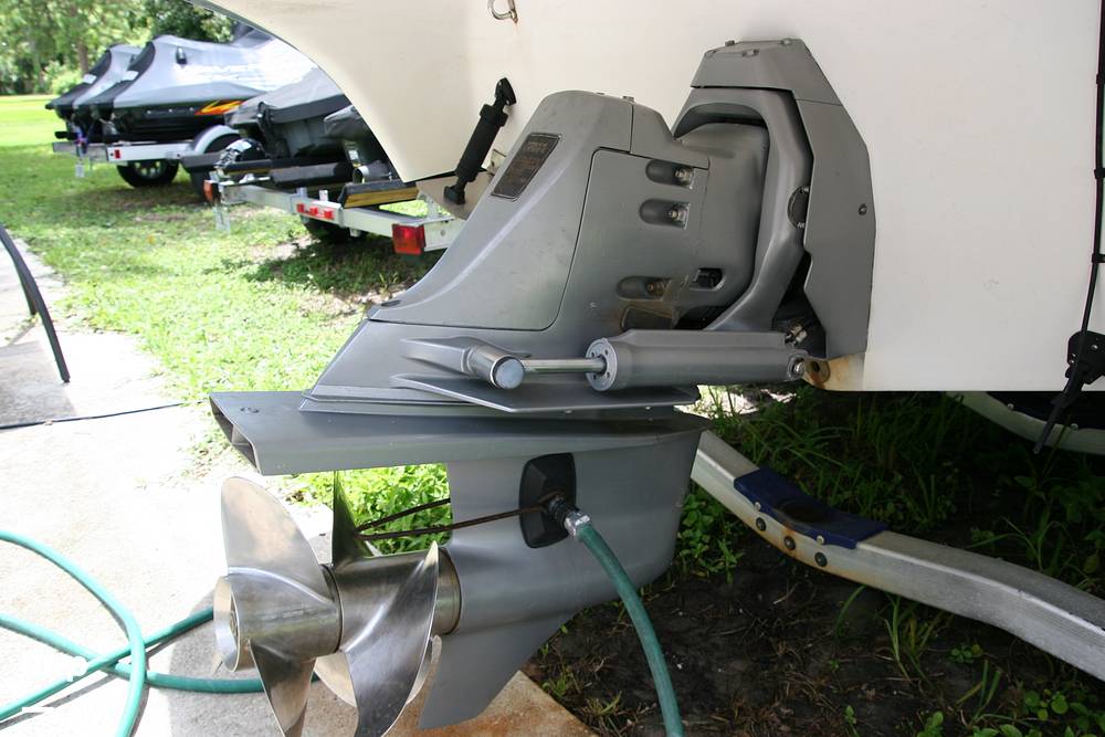 Slide: The Image of Stern Drive Dual Prop - 14792875