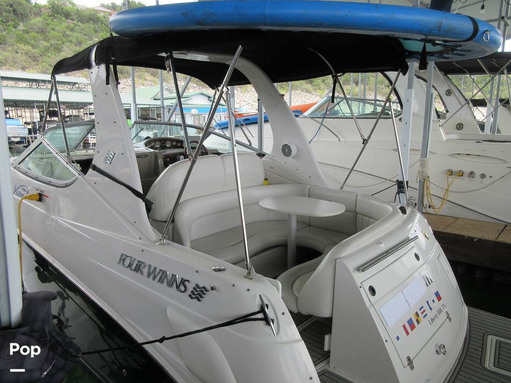 Slide: The Image of Four Winns 268 Vista 2003 - 15620410