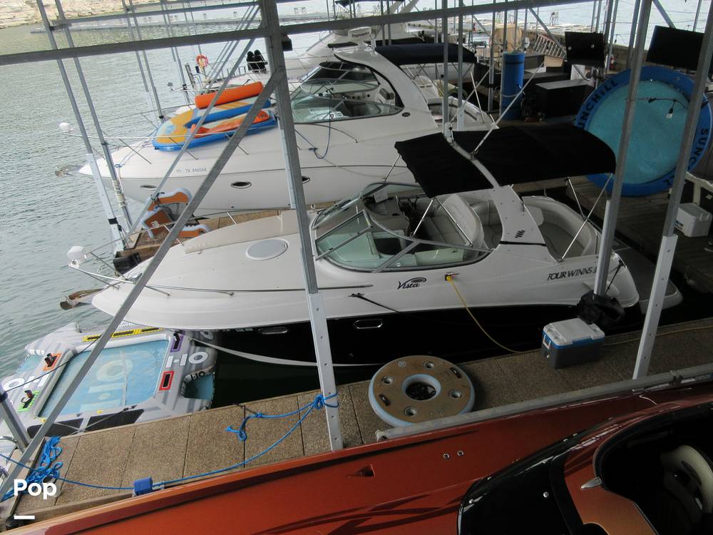 Slide: The Image of Long Shot From Above - 15620428