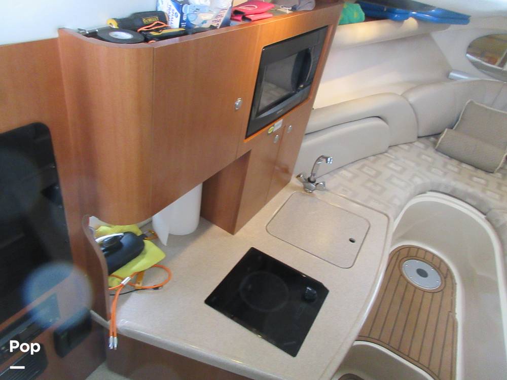Slide: The Image of Galley W Stove/sink/microwave - 15620544