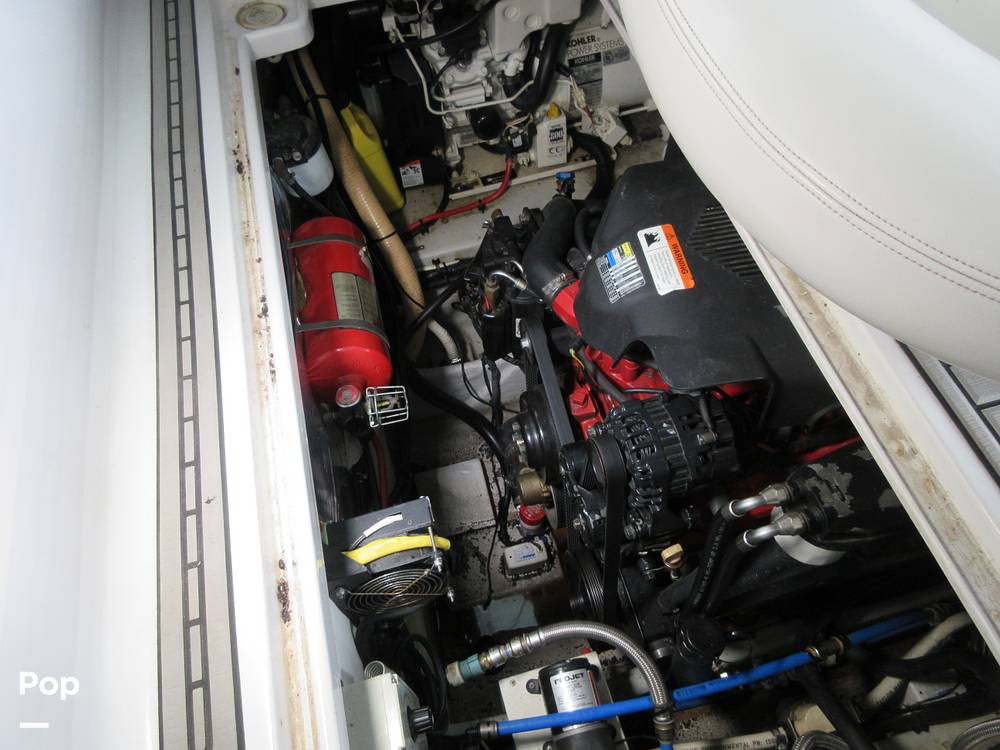 Slide: The Image of Engine Compartment - 15620615