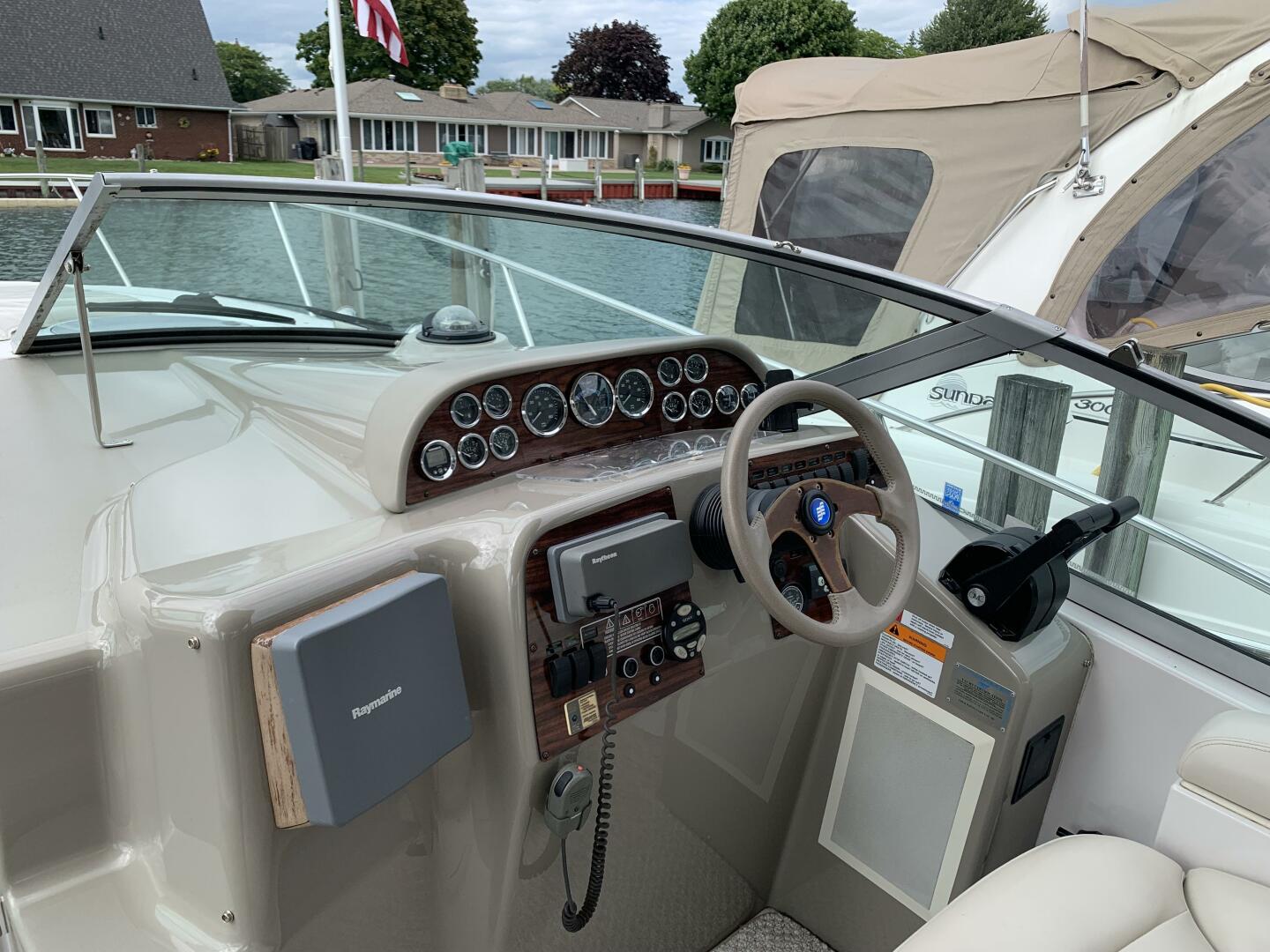 Slide: The Image of Four Winns 32 1999 - 5276600