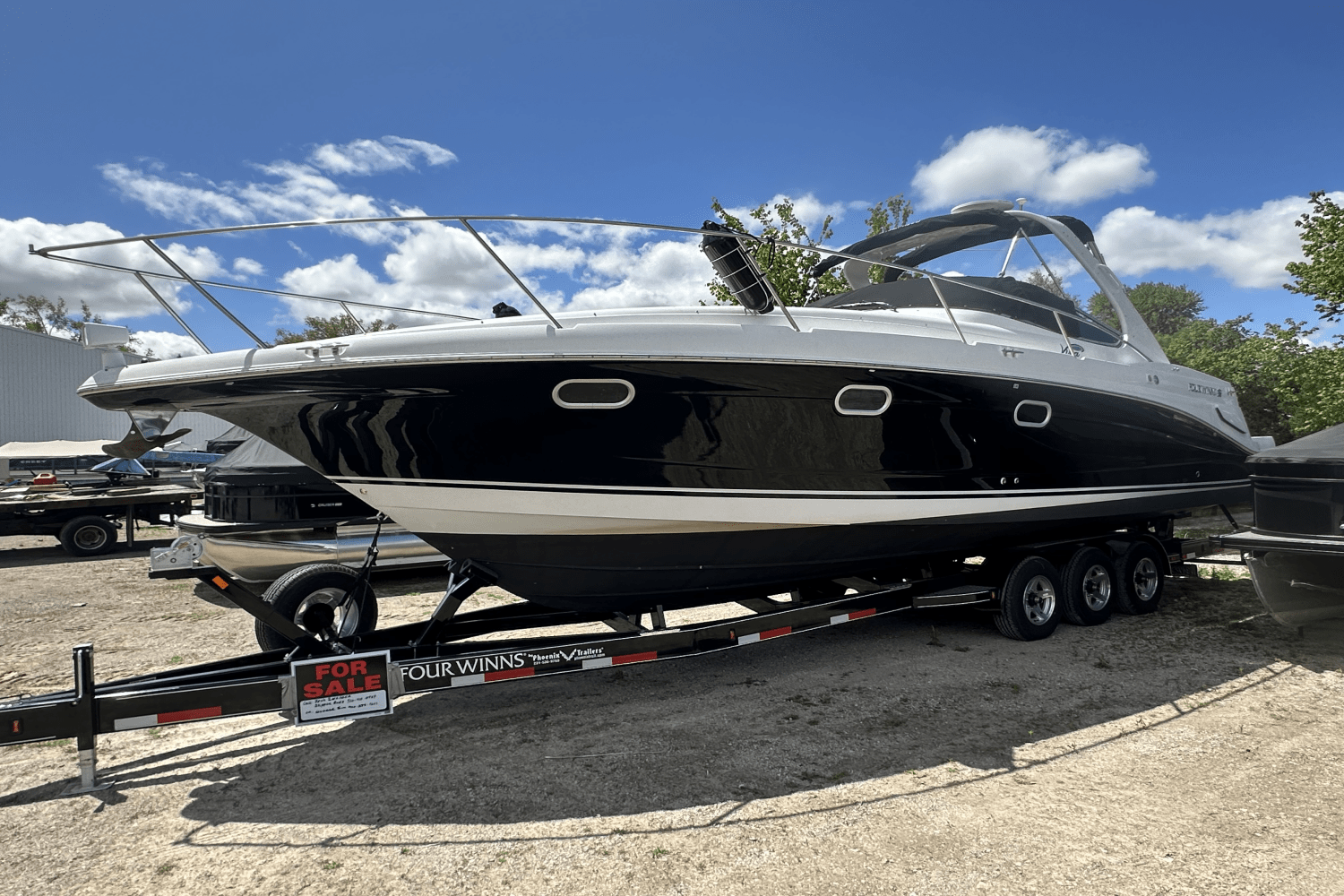 Slide: The Image of Four Winns 348 VISTA 2003 - 1