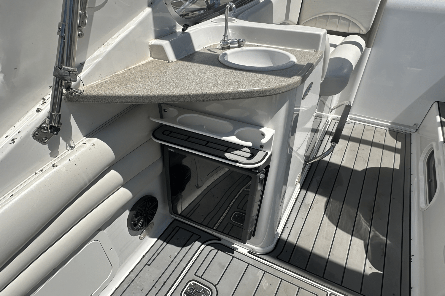 Slide: The Image of Four Winns 348 VISTA 2003 - 13