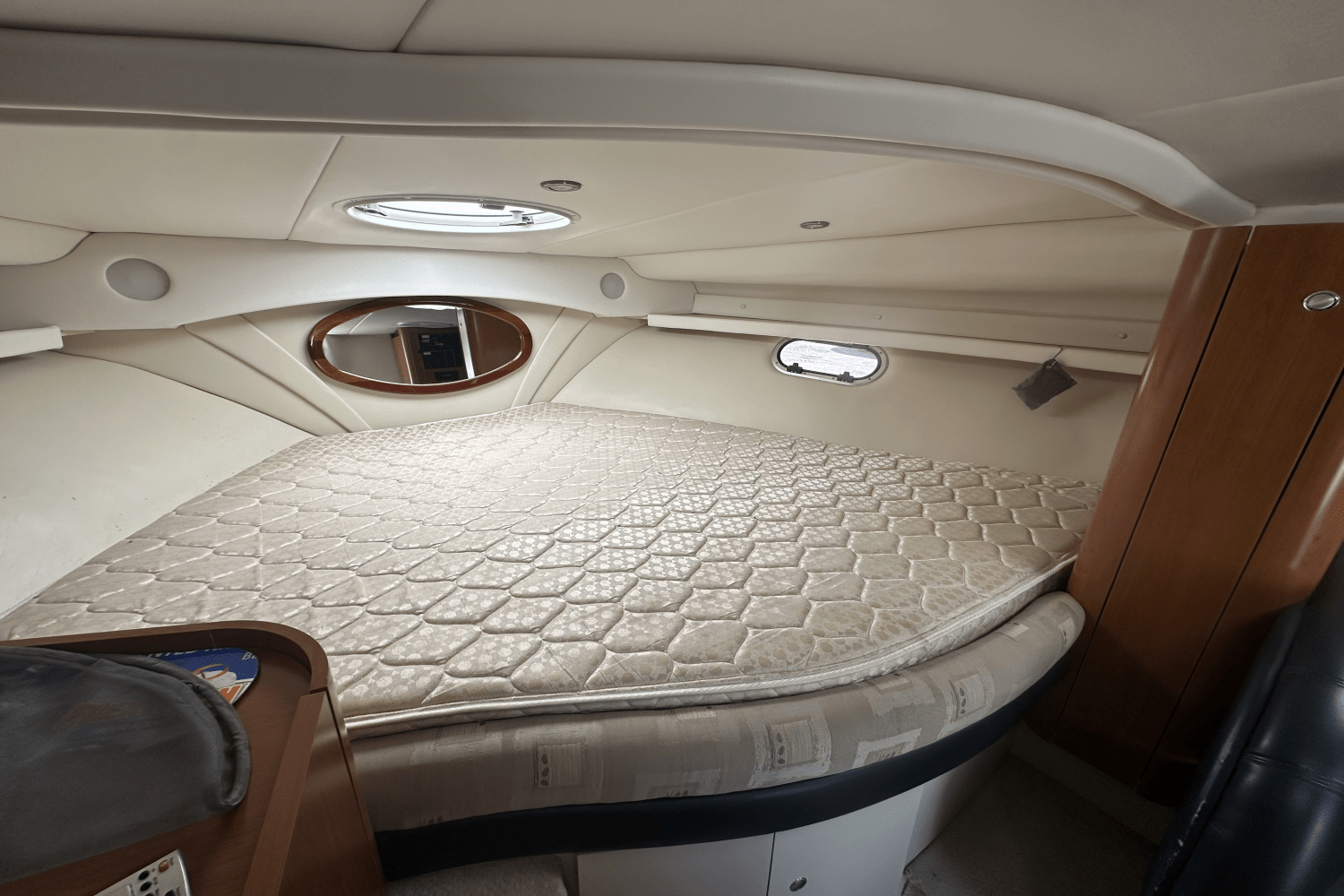 Slide: The Image of Four Winns 348 VISTA 2003 - 16