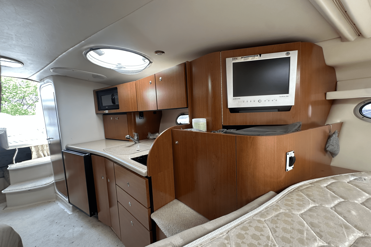 Slide: The Image of Four Winns 348 VISTA 2003 - 17