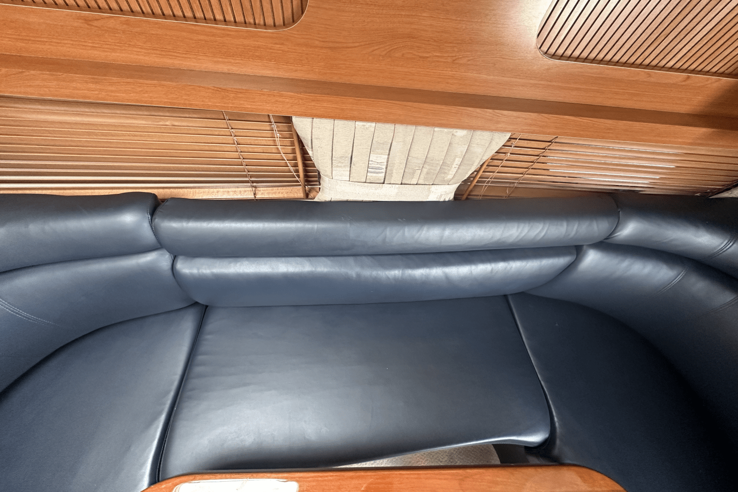 Slide: The Image of Four Winns 348 VISTA 2003 - 21