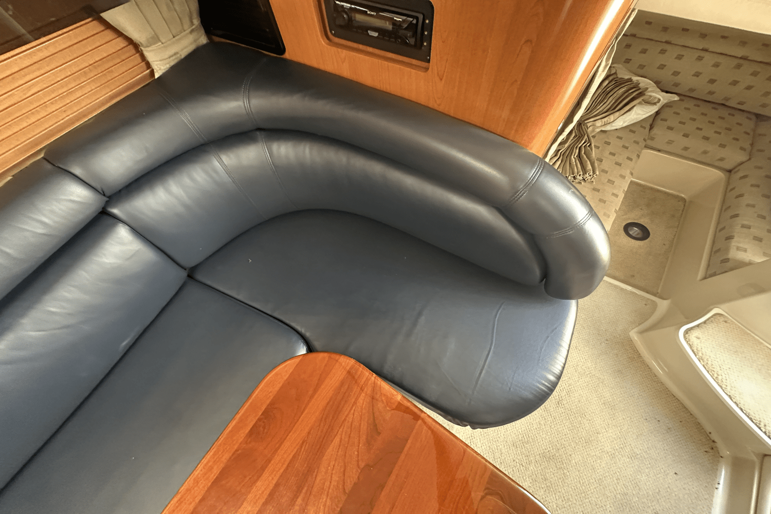 Slide: The Image of Four Winns 348 VISTA 2003 - 22