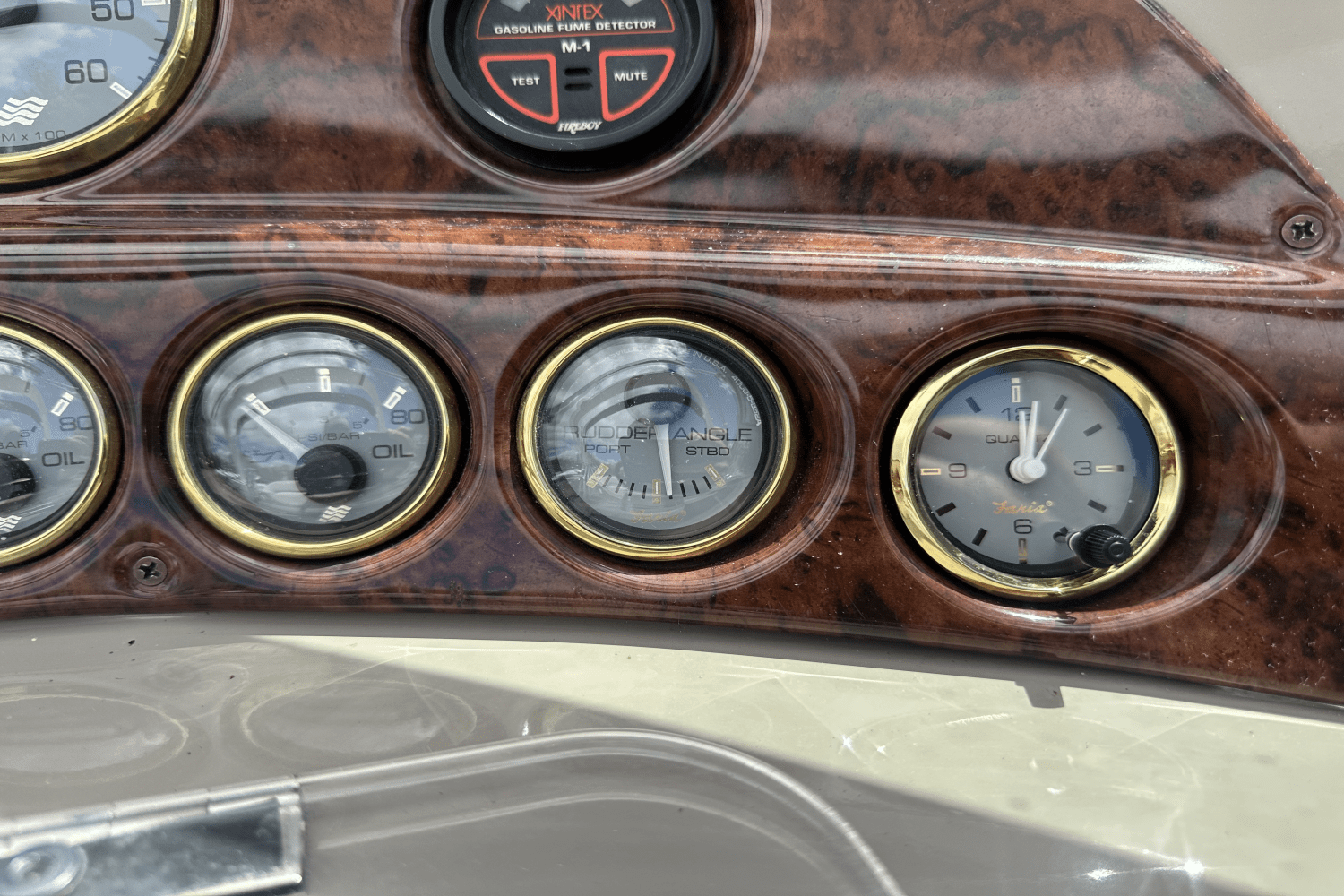 Slide: The Image of Four Winns 348 VISTA 2003 - 29