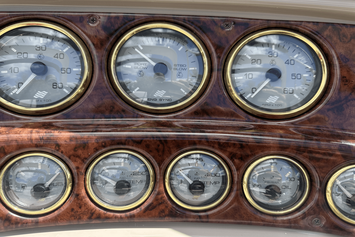 Slide: The Image of Four Winns 348 VISTA 2003 - 30