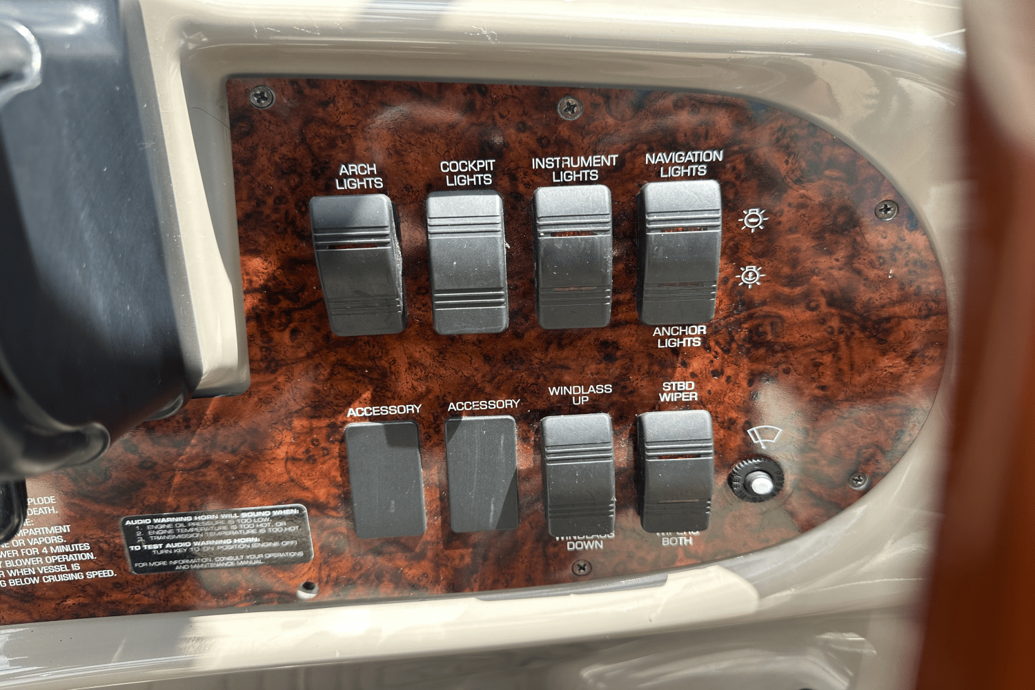 Slide: The Image of Four Winns 348 VISTA 2003 - 33