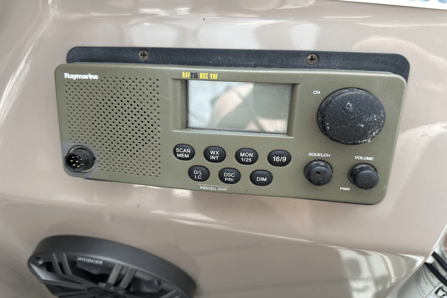 Slide: The Image of Four Winns 348 VISTA 2003 - 34