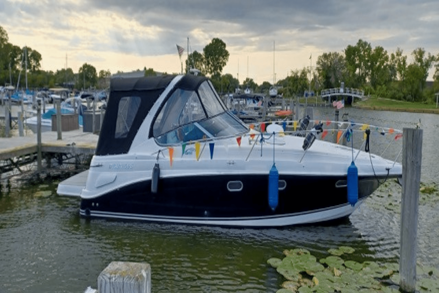 Slide: The Image of Four Winns 348 VISTA 2003 - 38