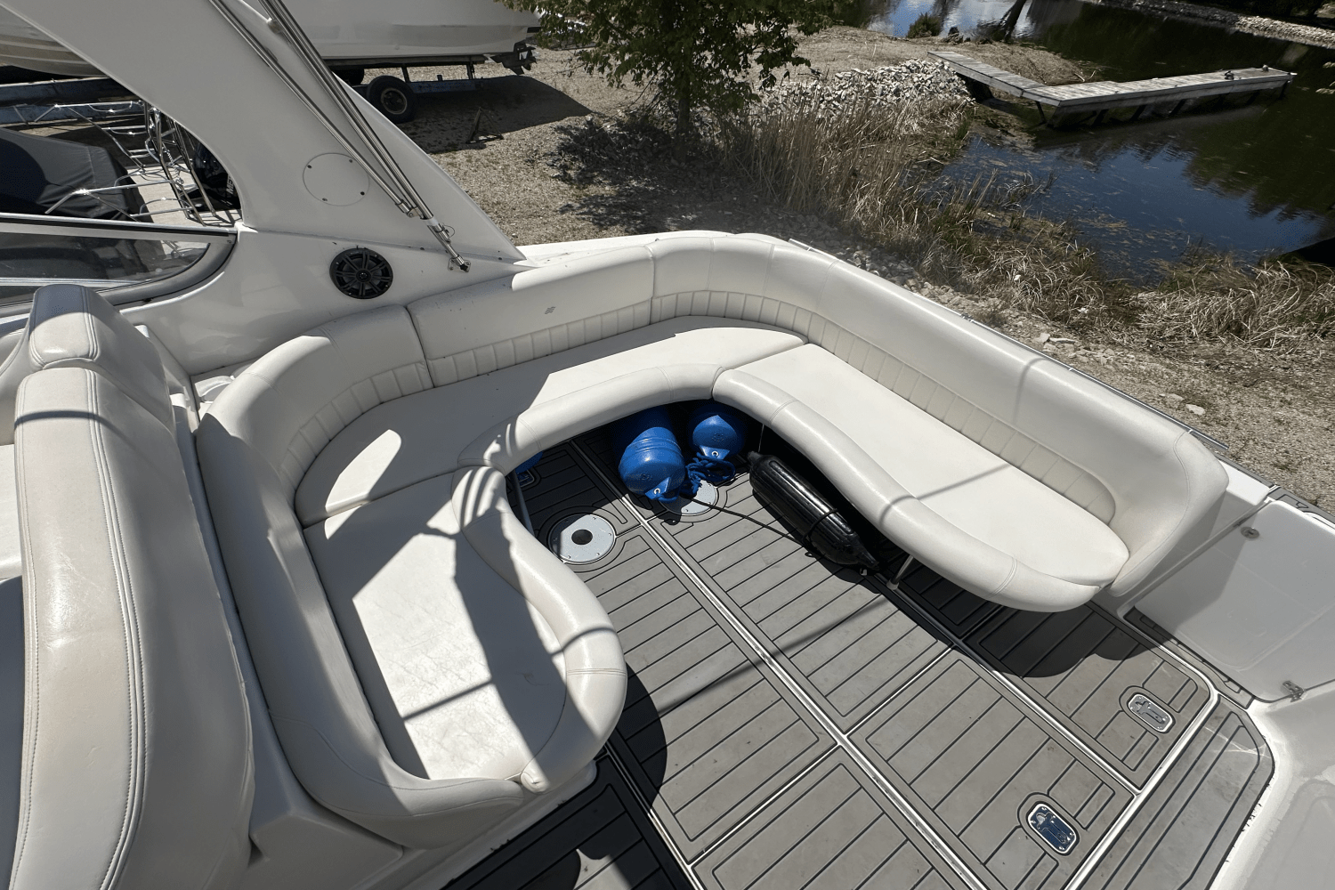 Slide: The Image of Four Winns 348 VISTA 2003 - 4