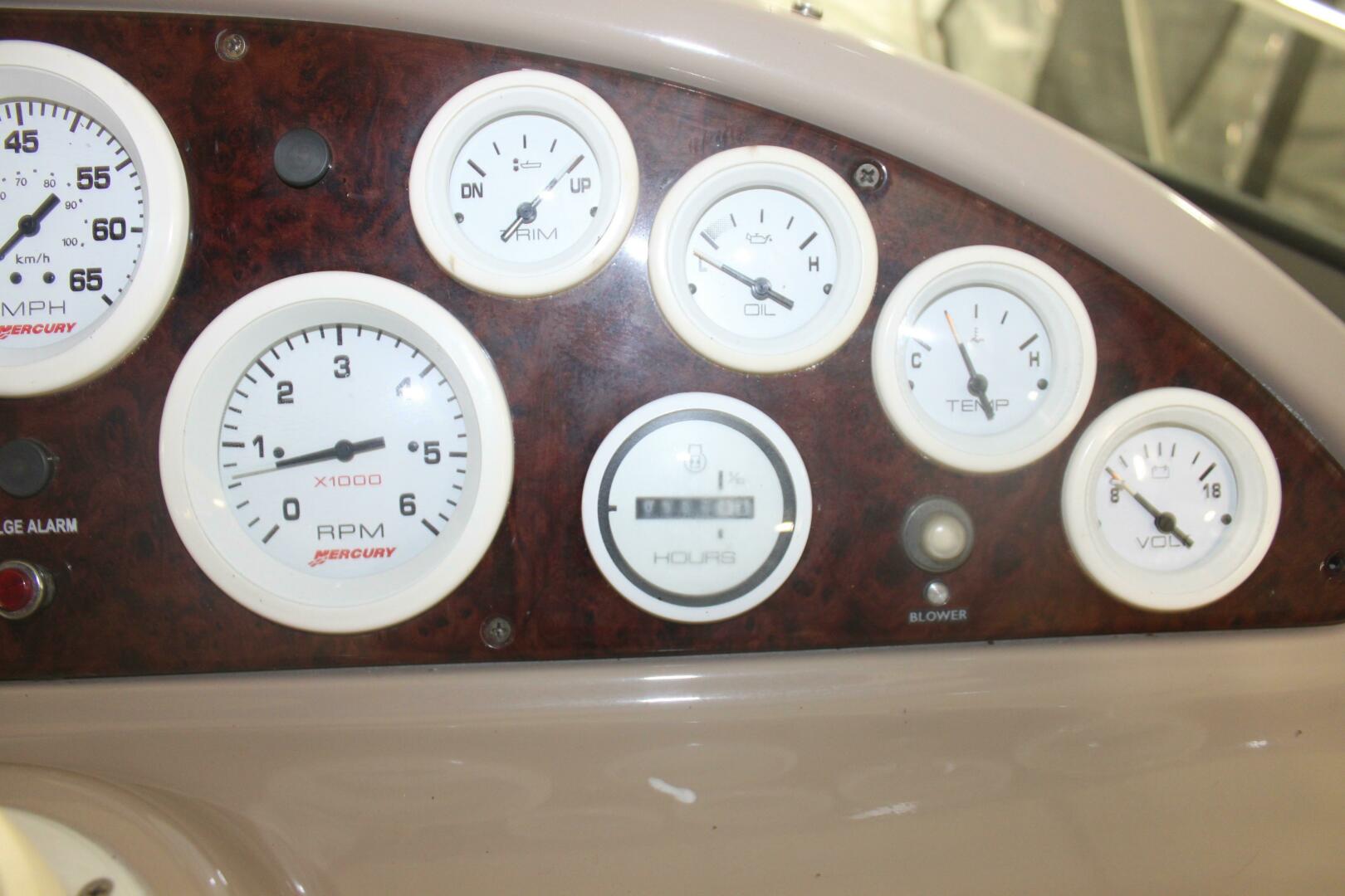 Slide: The Image of Four Winns 3700 2003 - 4437721