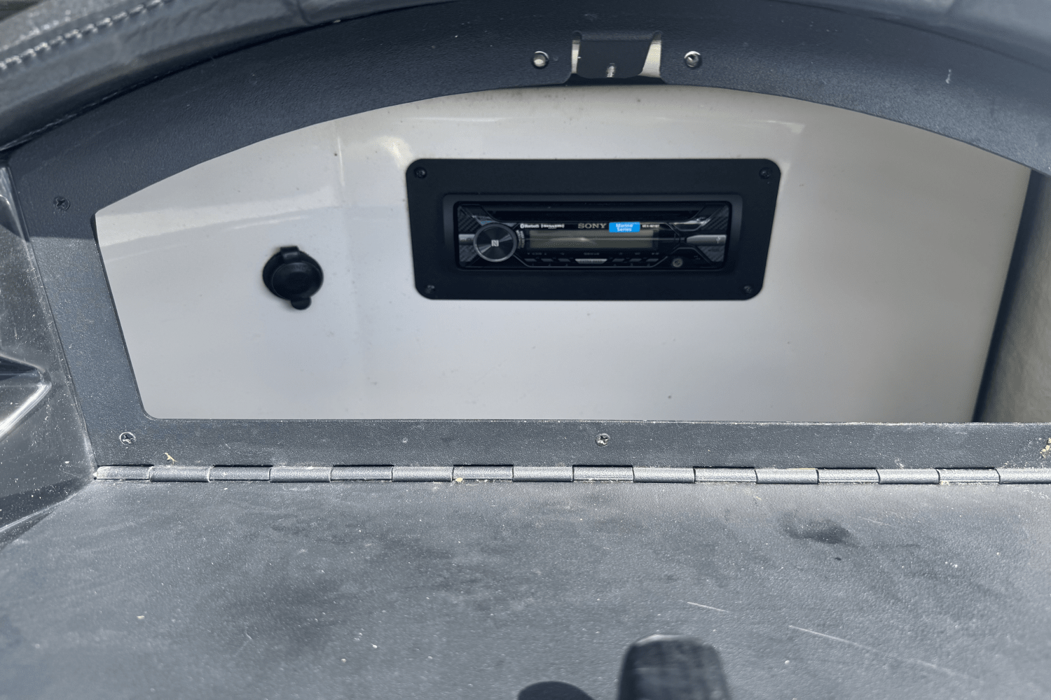 Slide: The Image of Four Winns H180RS 2014 - 12