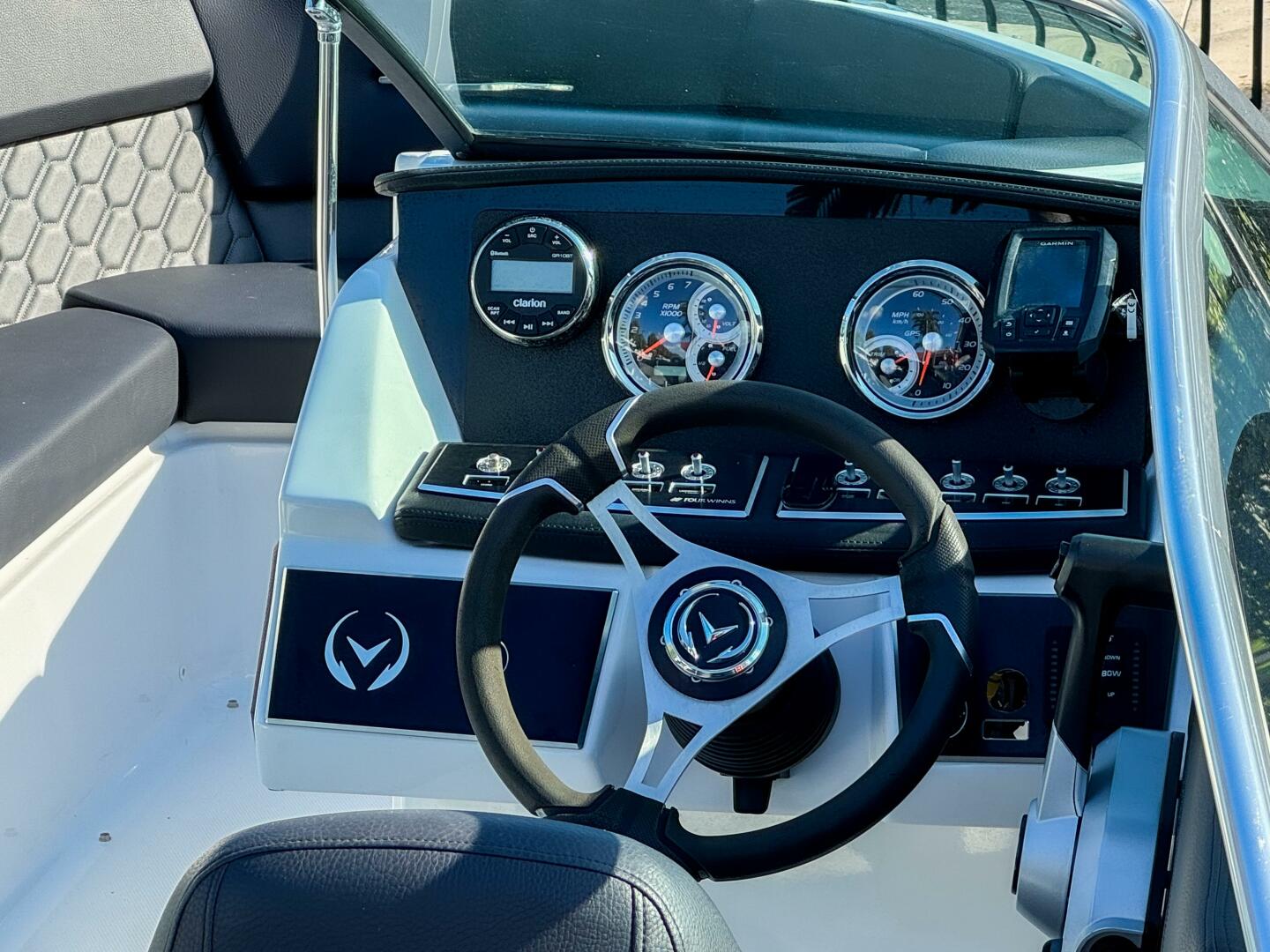 Slide: The Image of Four Winns H2 2021 - 5534529