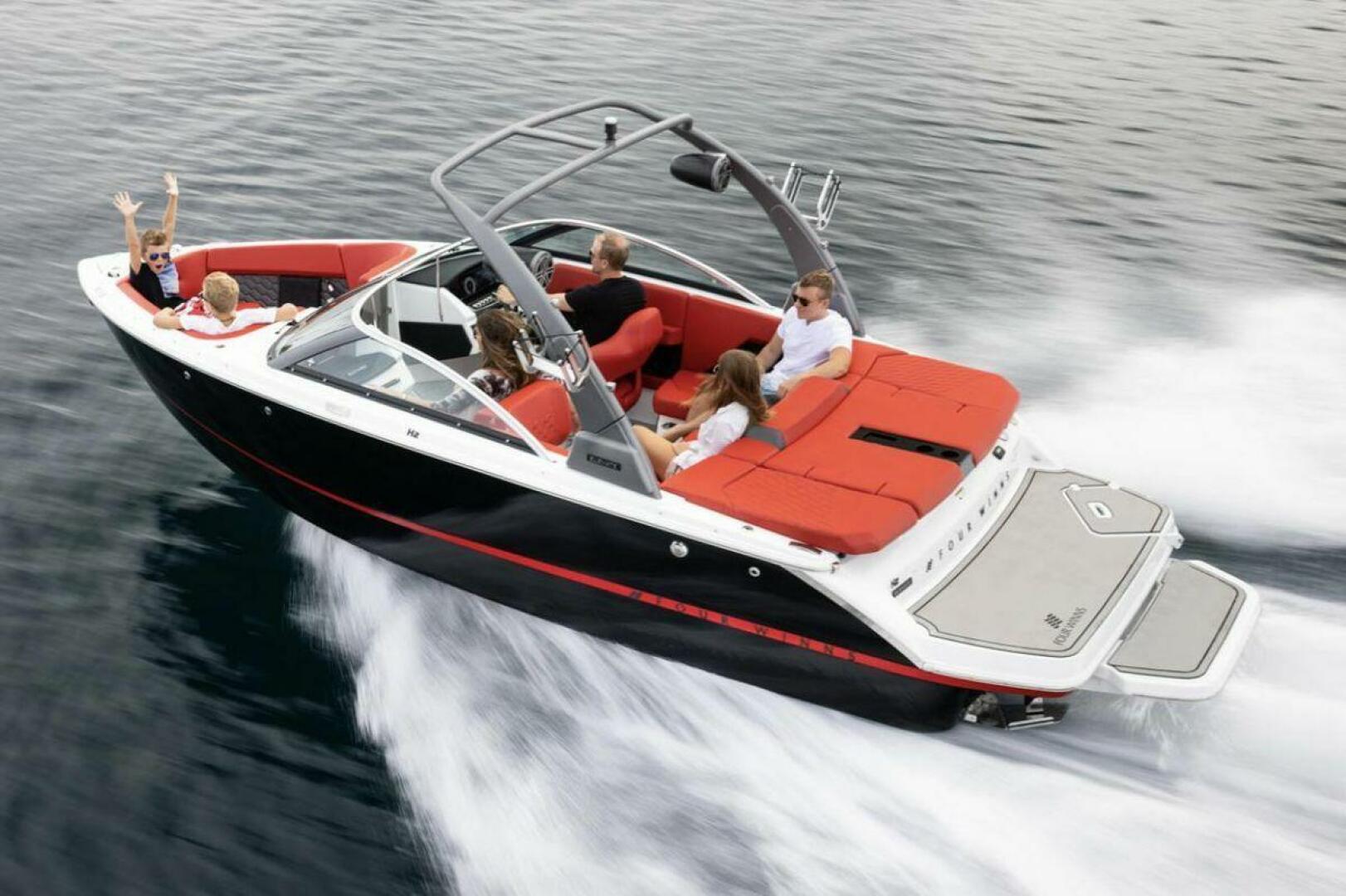 Slide: The Image of Four Winns H2 2026 - 5399315