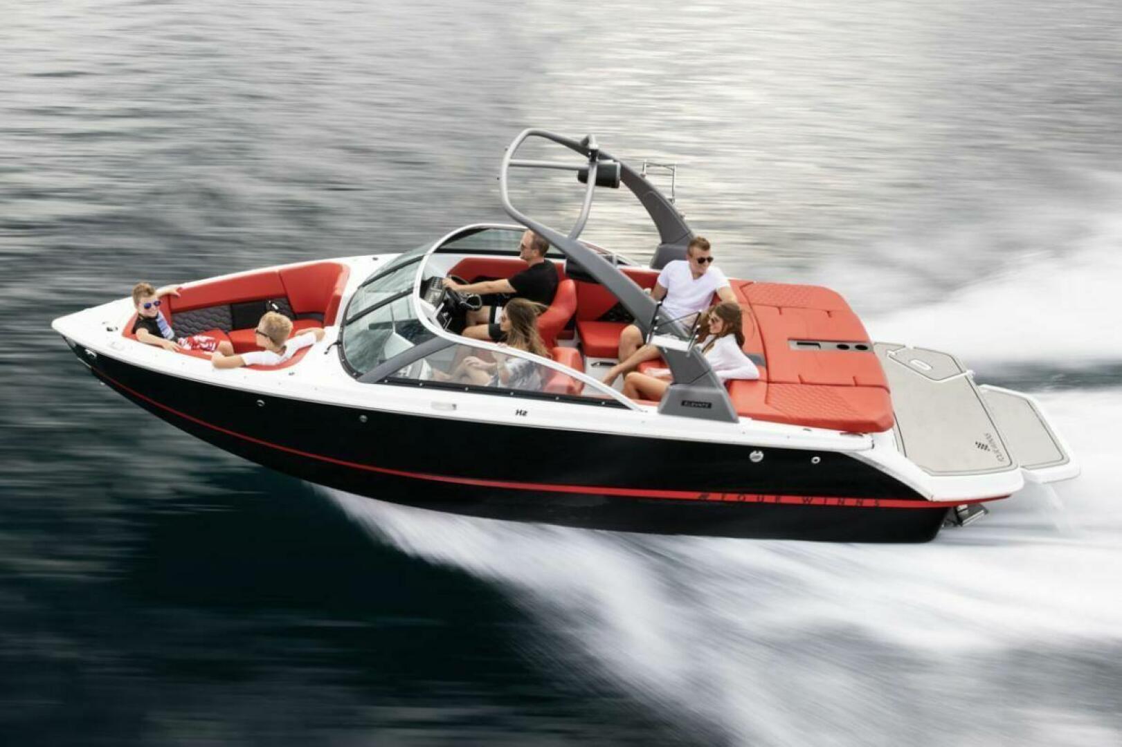 Slide: The Image of Four Winns H2 2026 - 5399316