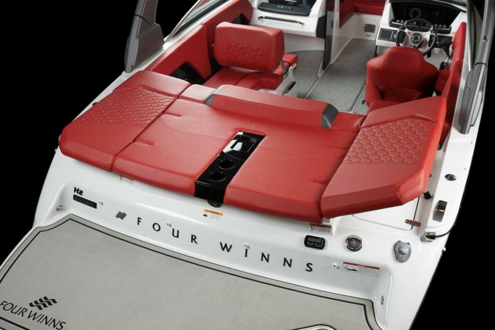 Slide: The Image of Four Winns H2 2026 - 5399317