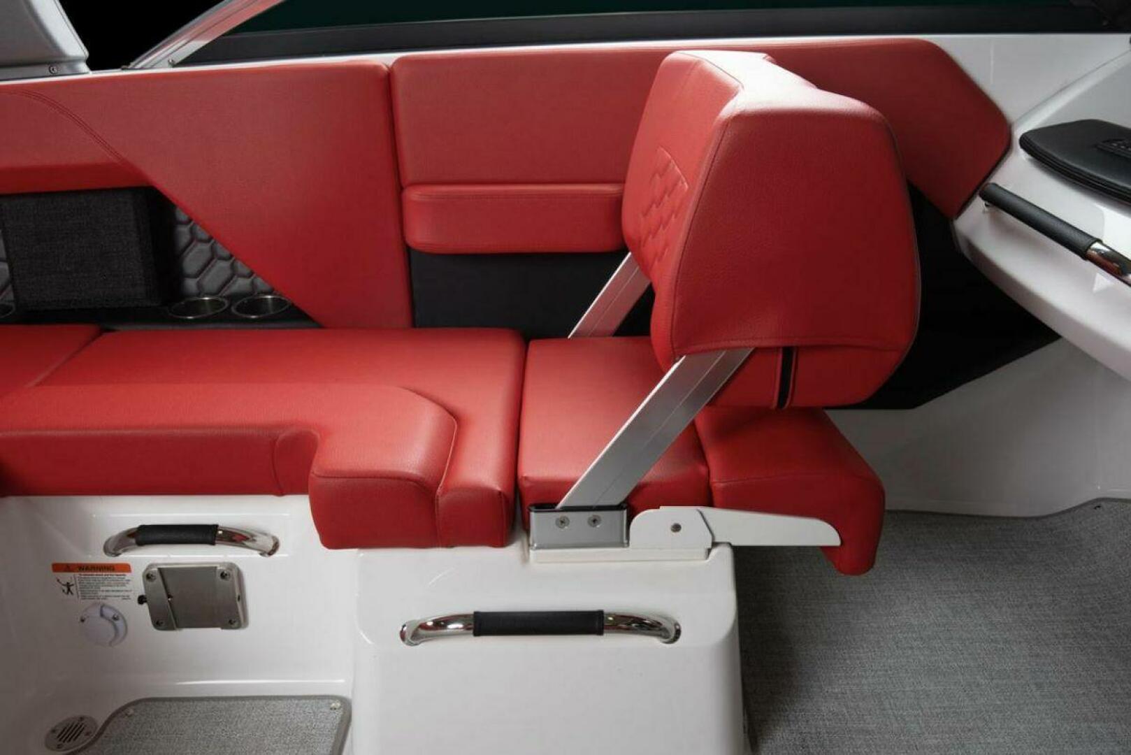 Slide: The Image of Four Winns H2 2026 - 5399320