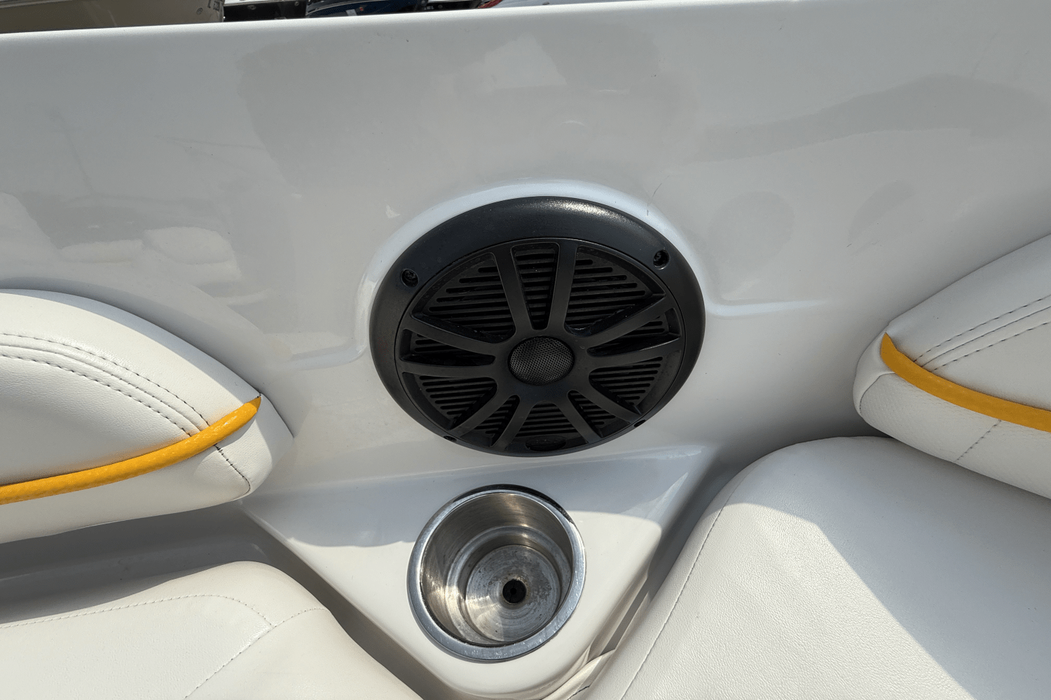 Slide: The Image of Four Winns H200 2008 - 19