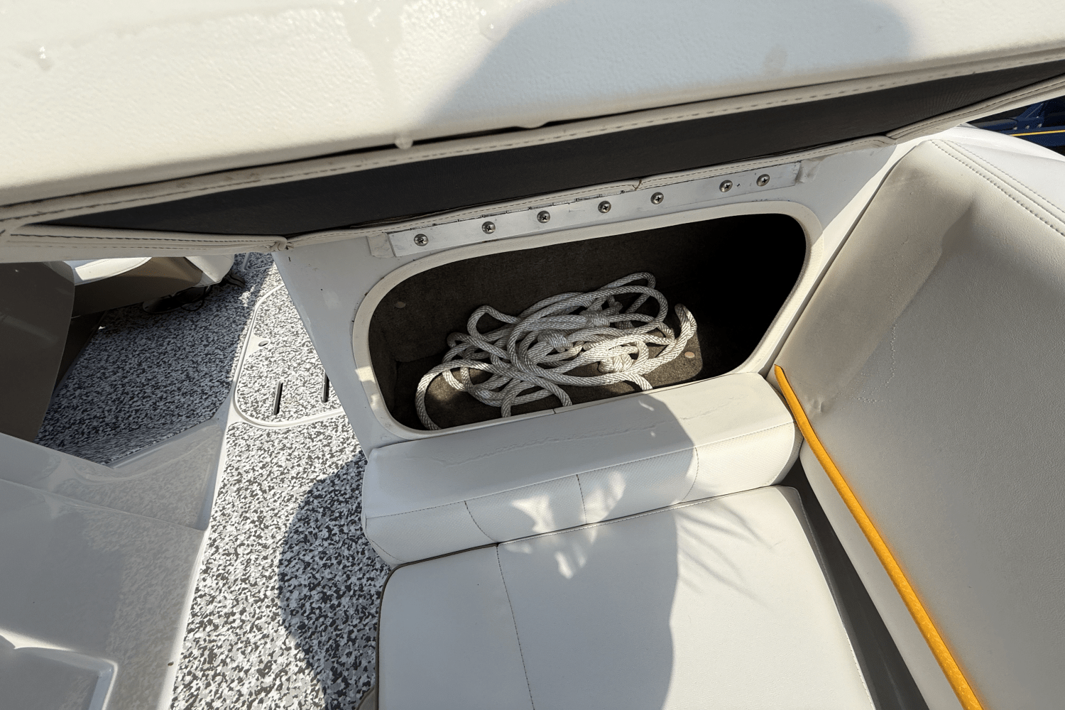 Slide: The Image of Four Winns H200 2008 - 21