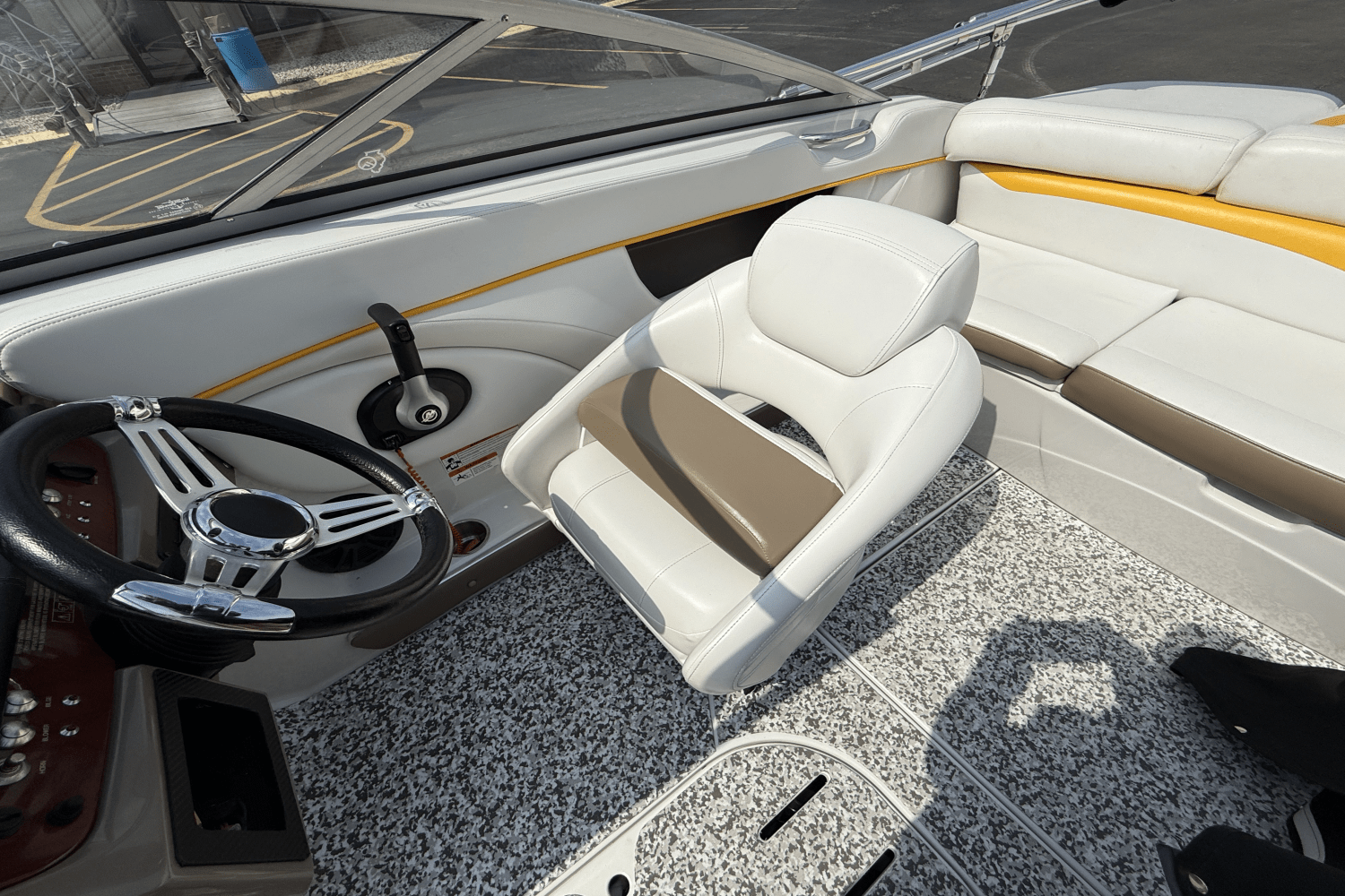 Slide: The Image of Four Winns H200 2008 - 23