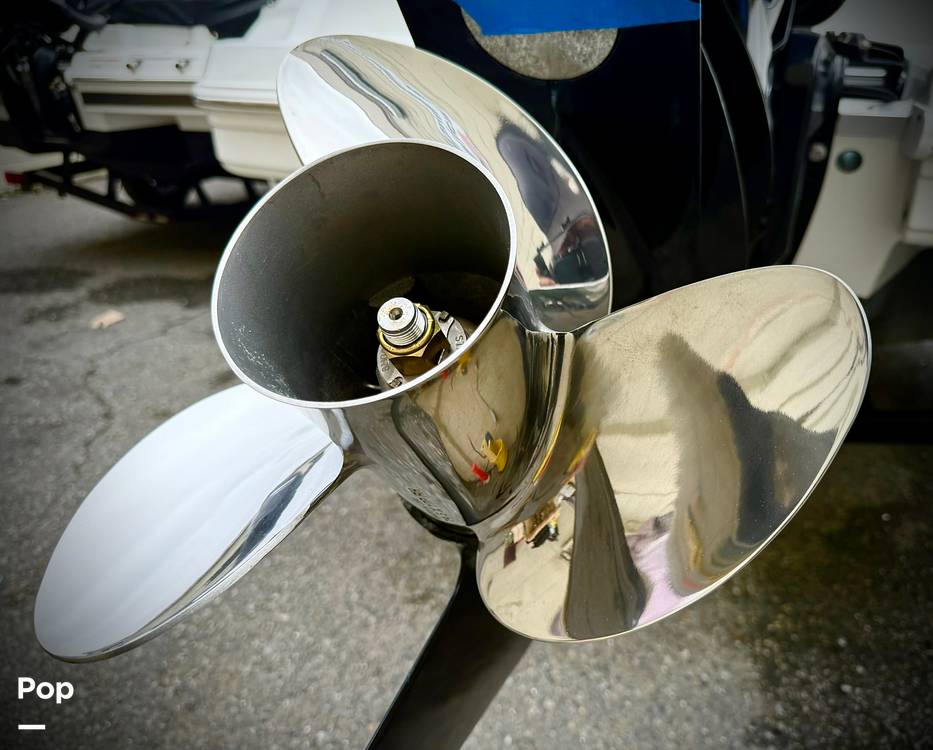 Slide: The Image of Four Winns HD2 2021 - 15631399