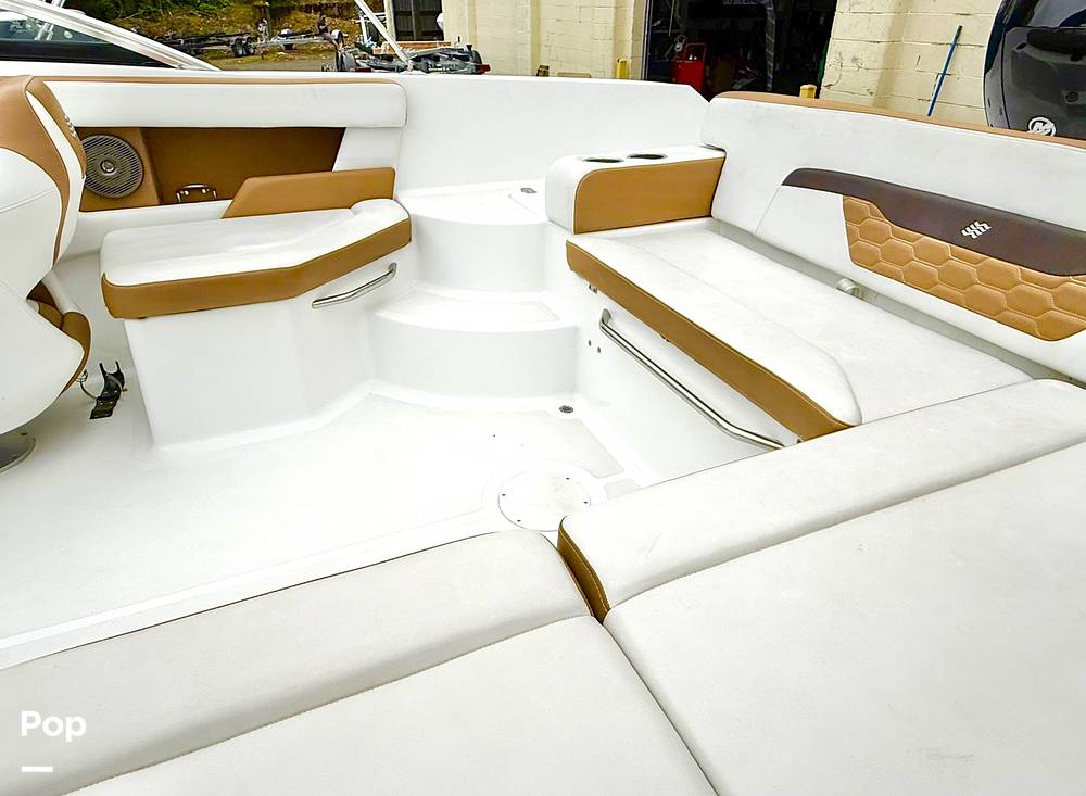 Slide: The Image of Four Winns HD2 2021 - 15631406