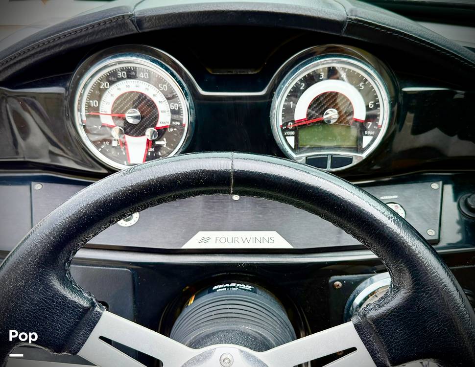 Slide: The Image of Four Winns HD2 2021 - 15631420