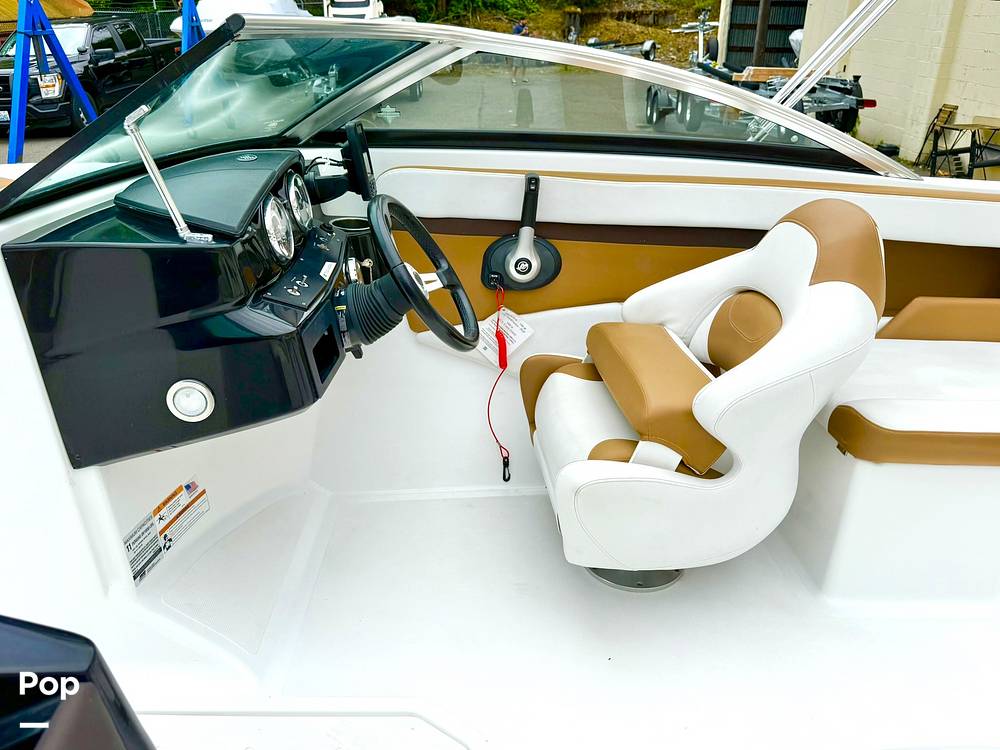 Slide: The Image of Four Winns HD2 2021 - 15631425