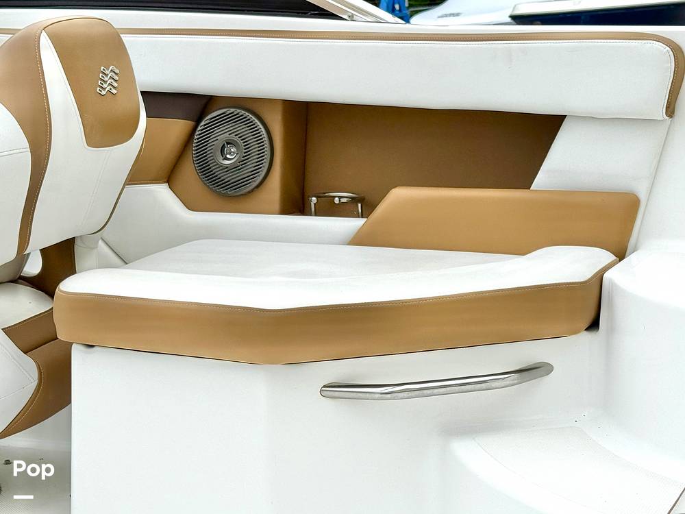 Slide: The Image of Four Winns HD2 2021 - 15631433