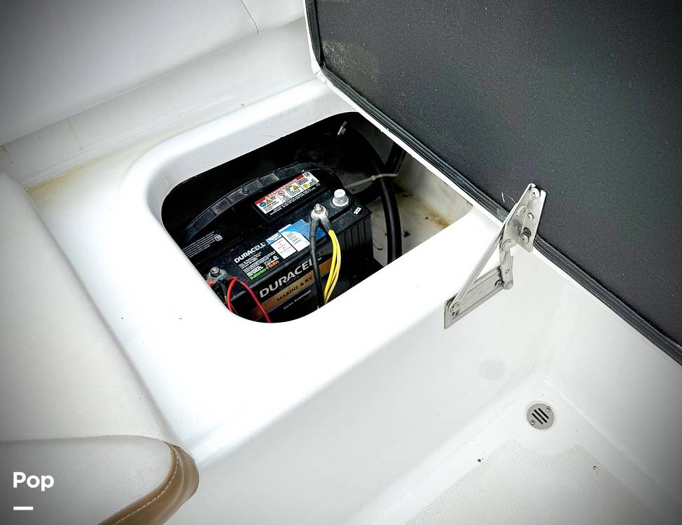 Slide: The Image of Four Winns HD2 2021 - 15631468