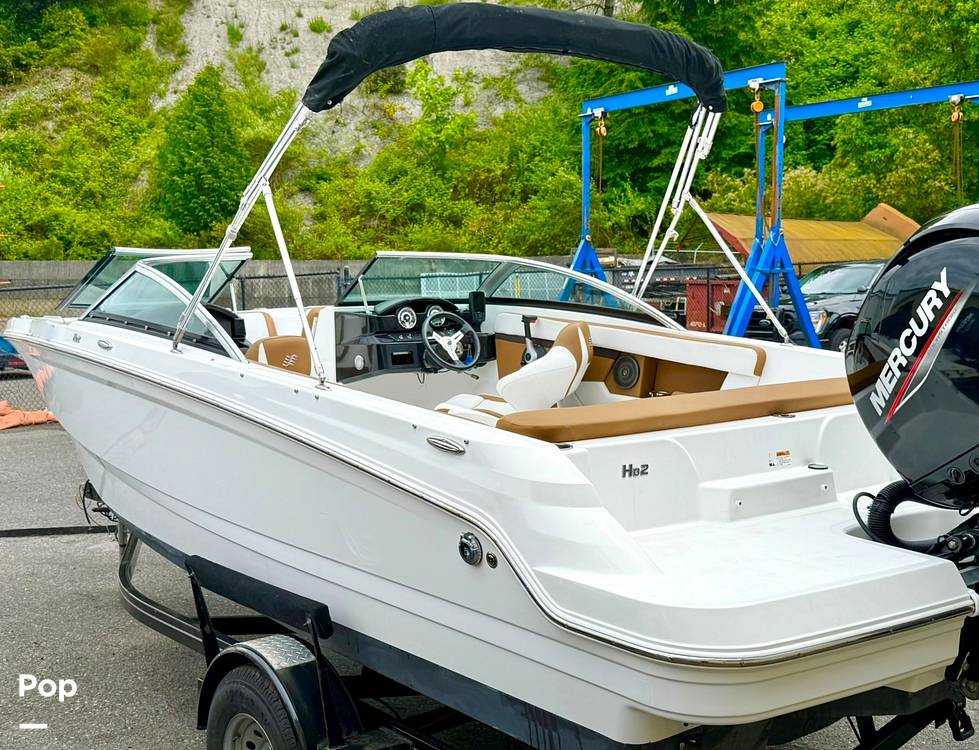 Slide: The Image of Trailer Not Included - 15631525