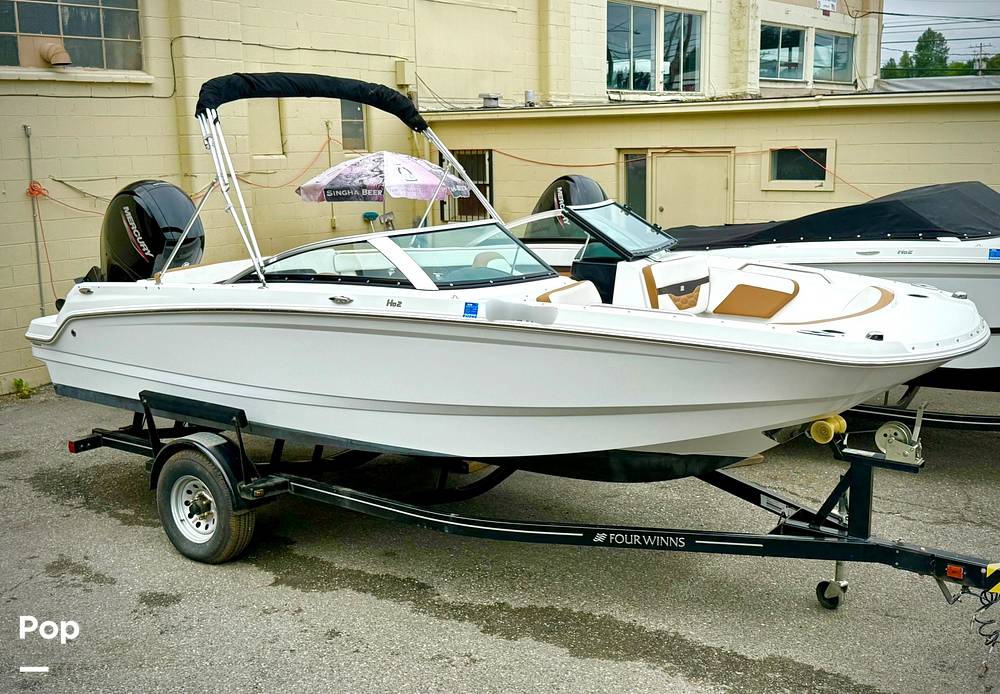 Slide: The Image of Trailer Not Included - 15631408