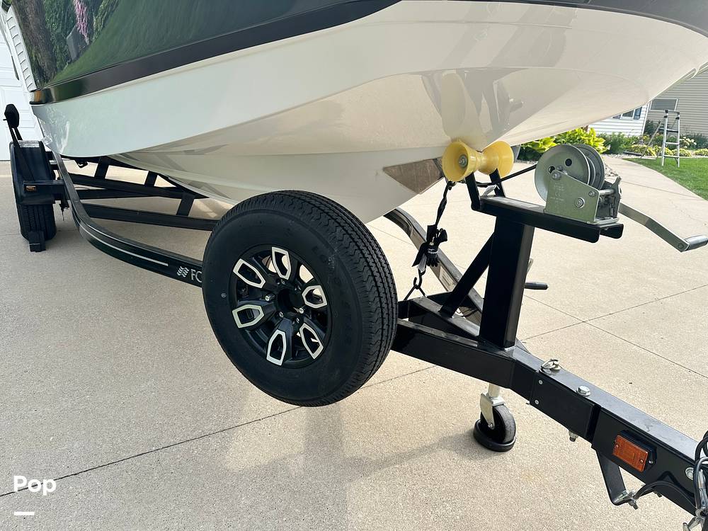 Slide: The Image of Four Winns HD2 2022 - 15639315