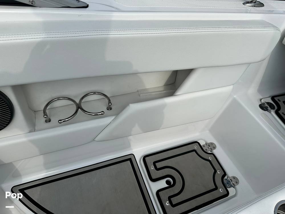 Slide: The Image of Four Winns HD2 2022 - 15639331