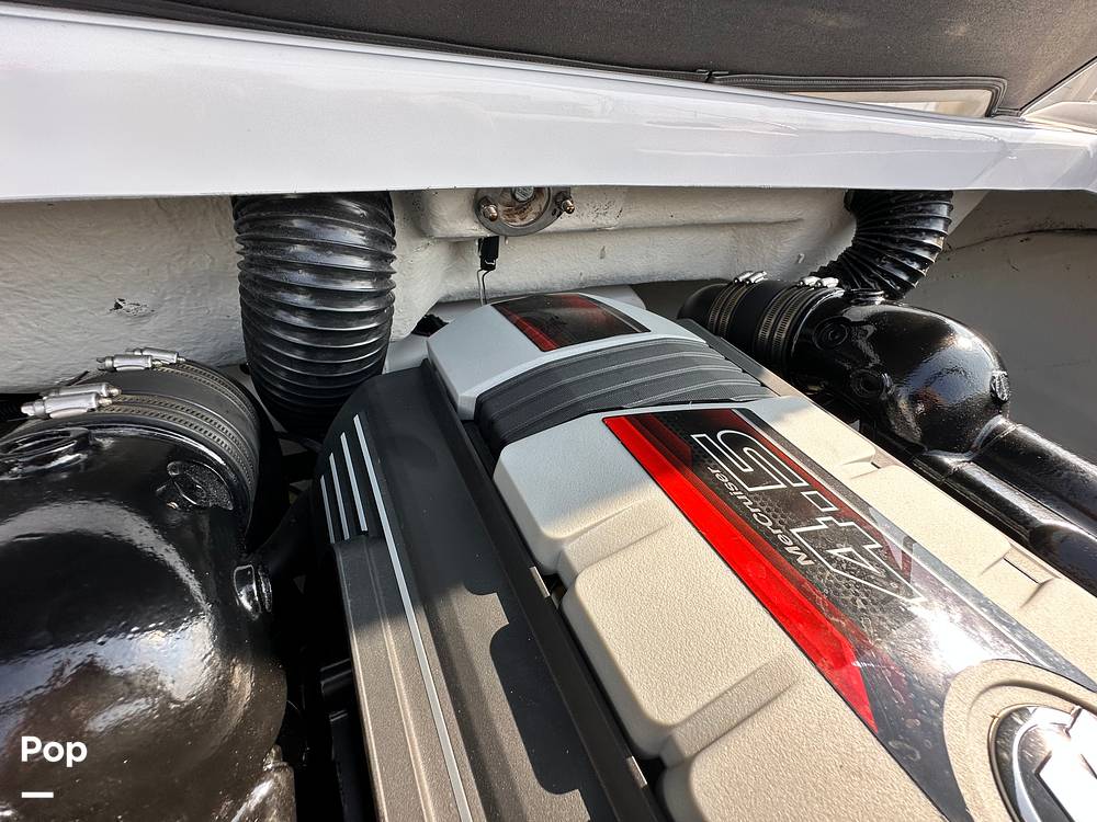 Slide: The Image of Four Winns HD2 2022 - 15639356