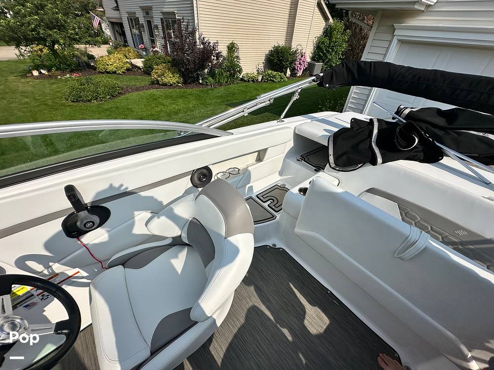 Slide: The Image of Four Winns HD2 2022 - 15639394