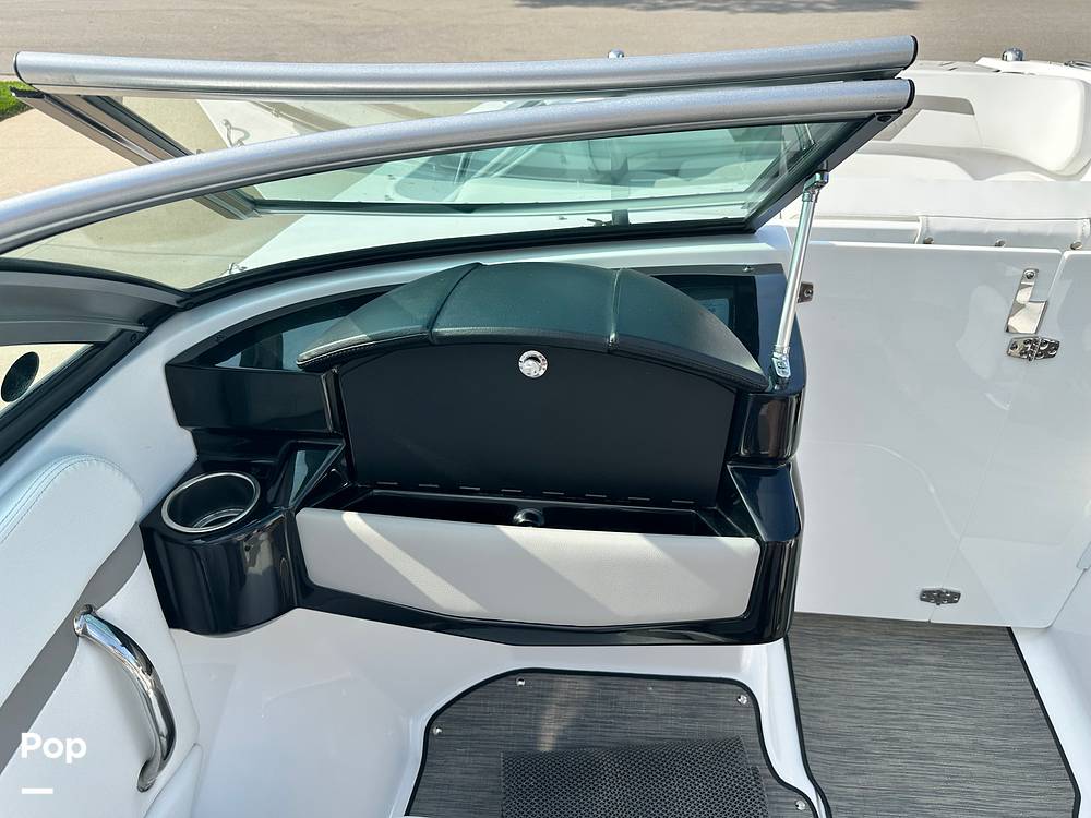 Slide: The Image of Four Winns HD2 2022 - 15639411