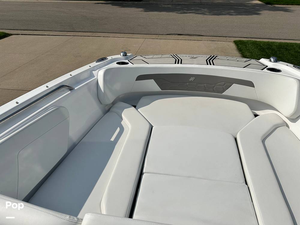 Slide: The Image of Four Winns HD2 2022 - 15639422