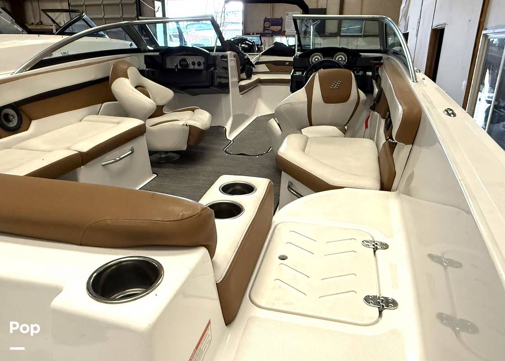 Slide: The Image of Four Winns HD200 OB 2020 - 15812866